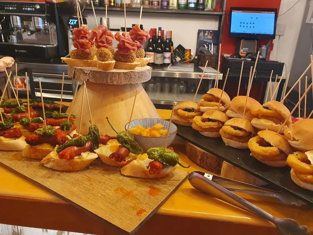 Raffaella Gastrobar_Lagunaseca_slider_image_3