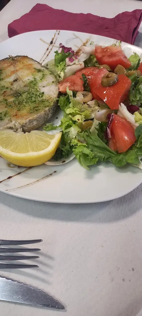 Miguel PASTRANA VILLA_BAR-RESTAURANTE Mariana._Olmedilla de Eliz_review