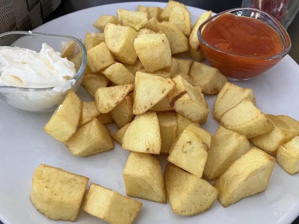 Pablo Gonzalo Salmerón_BAR-RESTAURANTE Mariana._Olmedilla de Eliz_review