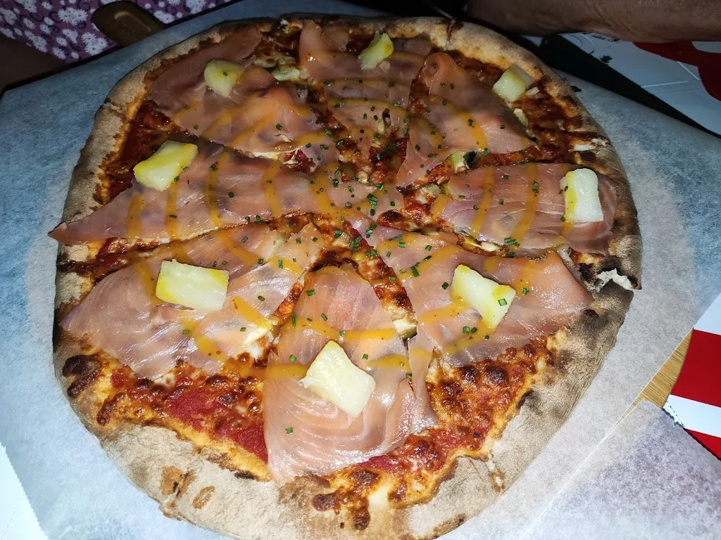 David López Sánchez_Vega Pizza._Osa de la Vega_review