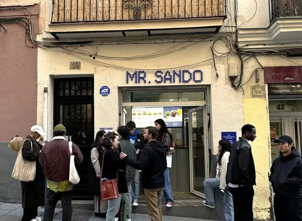 Mr Sando restaurant in Paredes