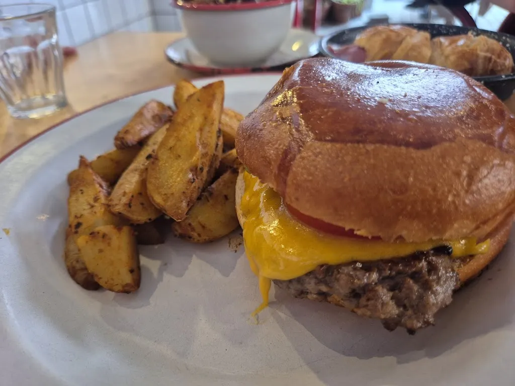 Ramon Perez_Adorado Bar Lavapies_Paredes_review