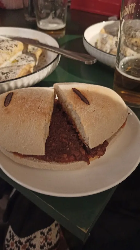 Menu_Bar La Miguelusa_Paredes_image_5