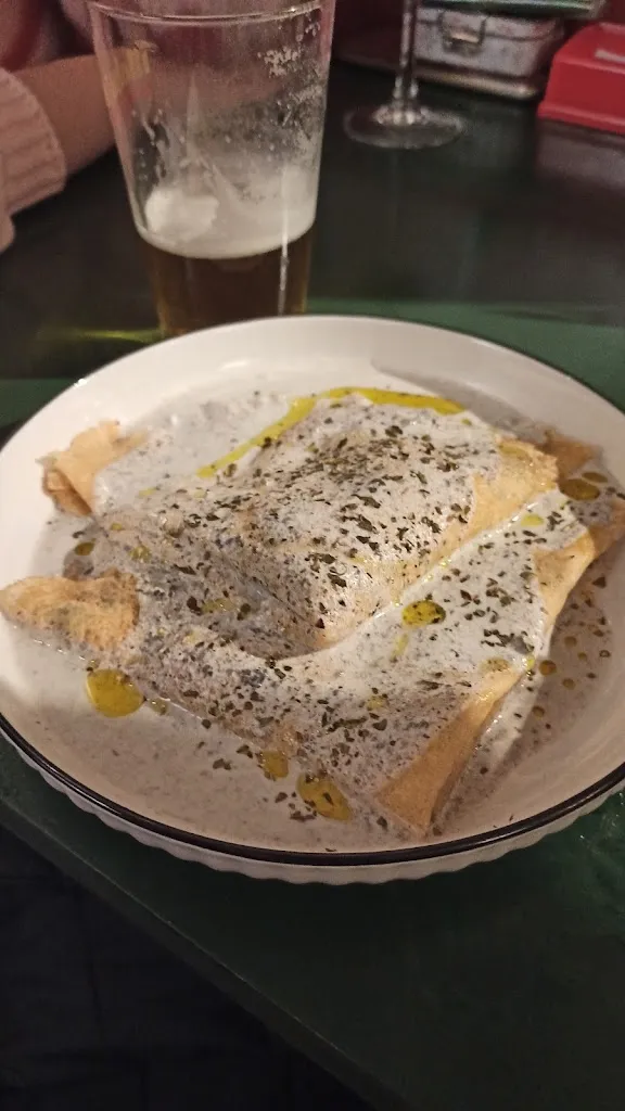 Menu_Bar La Miguelusa_Paredes_image_7