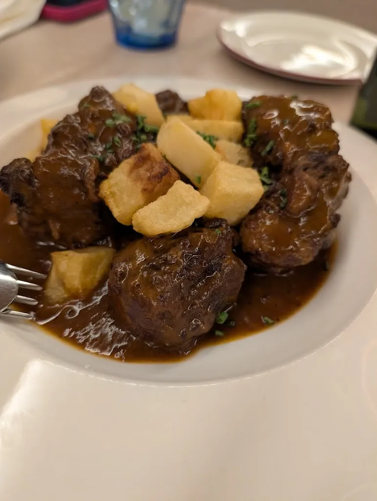 ee_Taberna Antonio Sánchez - 1787 - La Taberna más antigua de Madrid_Paredes_review