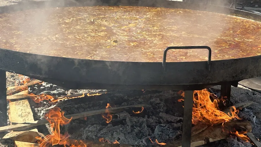 Paellas Gigantes a la Brasa_Motilla del Palancar_slider_image_3