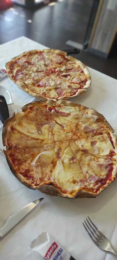 Simon Falconette_La Valentina Caffetteria - Pizzerie - Ristorante_Motilla del Palancar_review