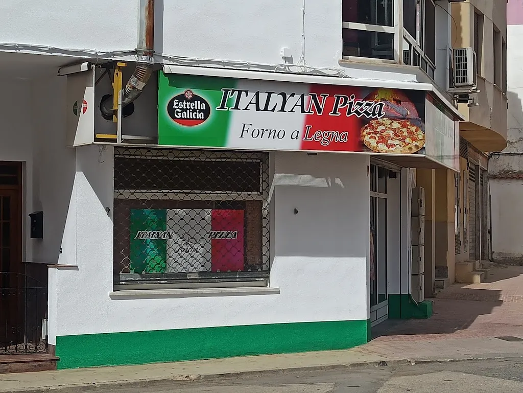 Italyan Pizza - Pizzería_Motilla del Palancar_slider_image_1