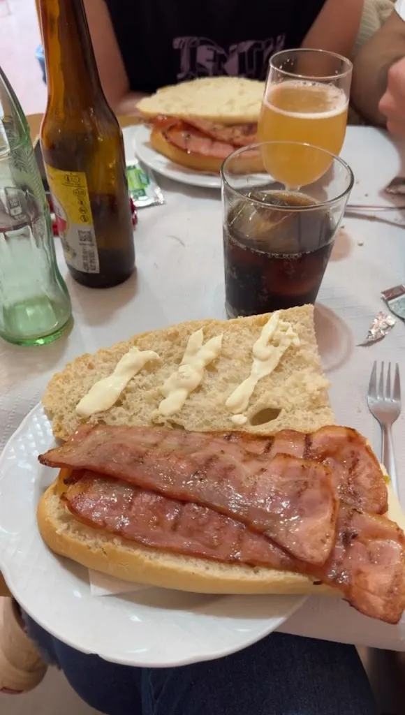 Jenifer Gesser Mohr_Cerveceria Anpa-Adhel_Motilla del Palancar_review