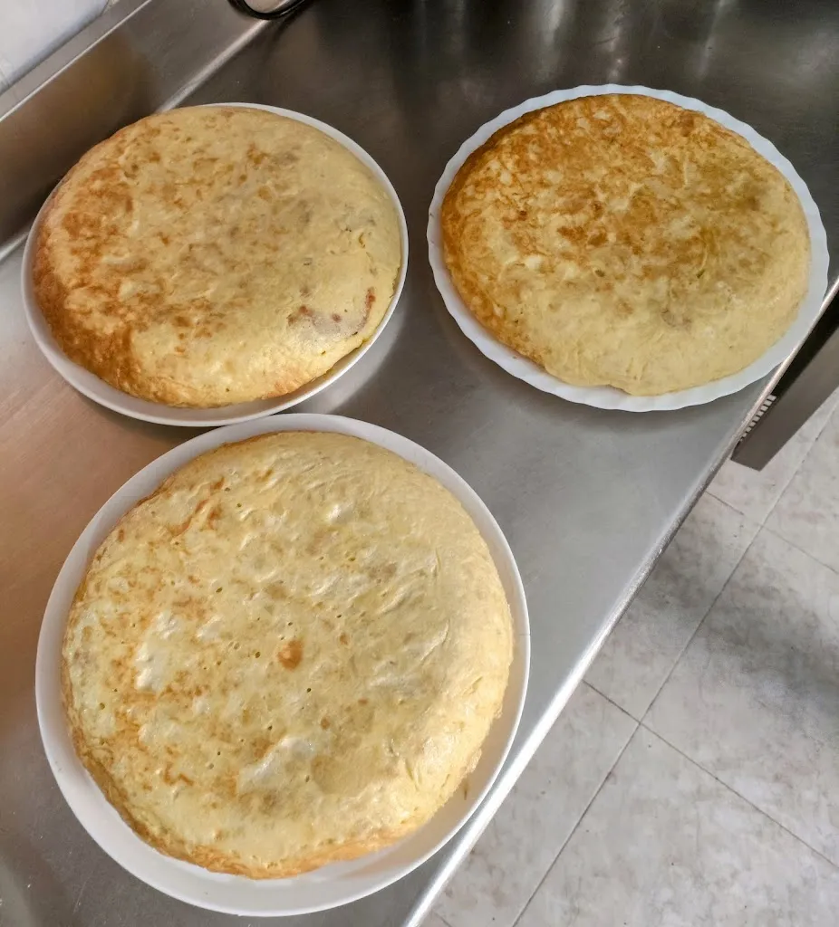 CAFETERÍA PUZZLE-BAR._Pedroñeras Las_slider_image_3