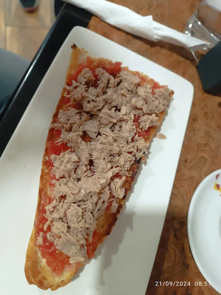 Menu_CAFÉ & MÁS._Pedroñeras Las_image_4