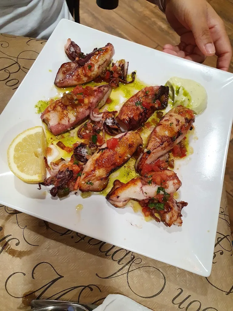 CAFÉ & MÁS._Pedroñeras Las_slider_image_2