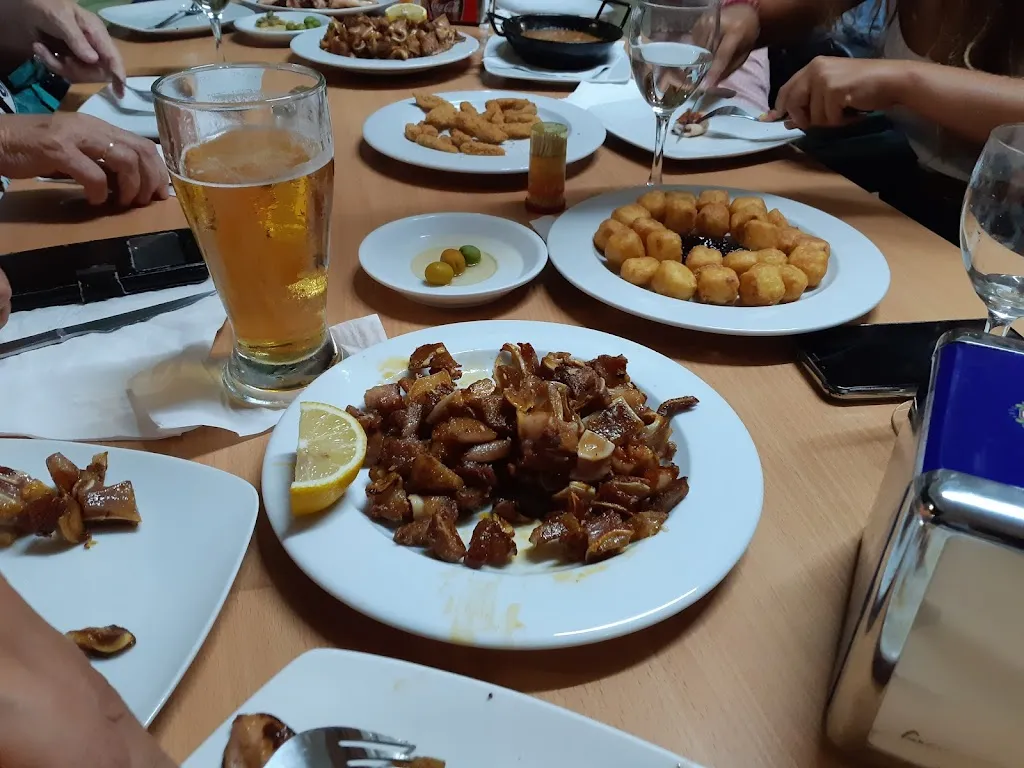 MARIA JESUS SANTOS BONILLO_CAFÉ BAR LA CAÑADA._Pedroñeras Las_review