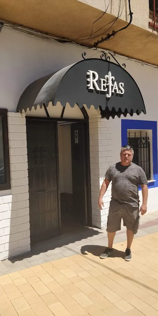 Alejandro Madrid Perez_Restaurante Las Rejas. Manolo de La Osa_Pedroñeras Las_recensione