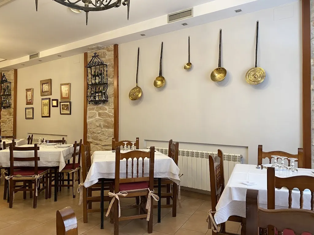 Hostal Restaurante Los Claveles restaurant in Priego