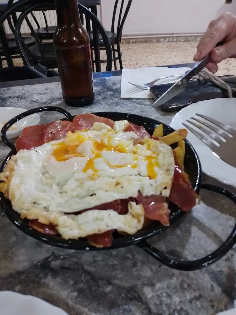 Javier Almenar_Bar Central_Santa Cruz de Moya_review