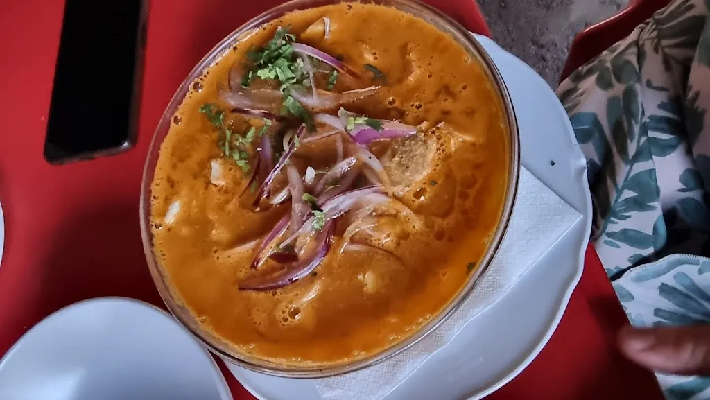 Rodrigo Guerra_Asador El Jardín de Quito_Paracuellos_review