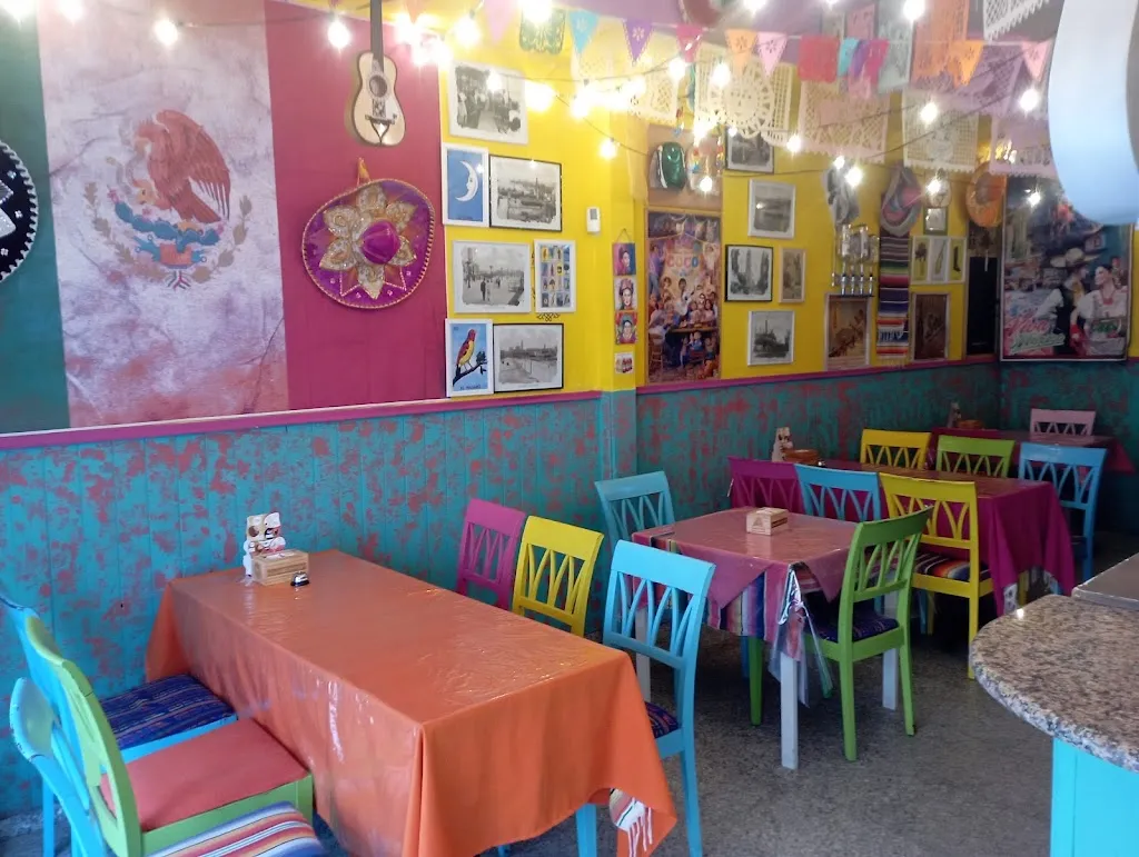 México Lindo Y Que Rico restaurant in Paracuellos