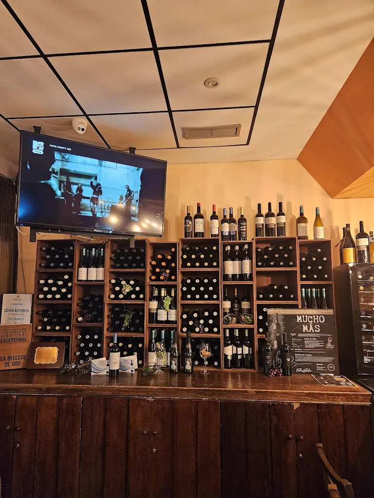 La Bellota De Oro restaurant in Paracuellos