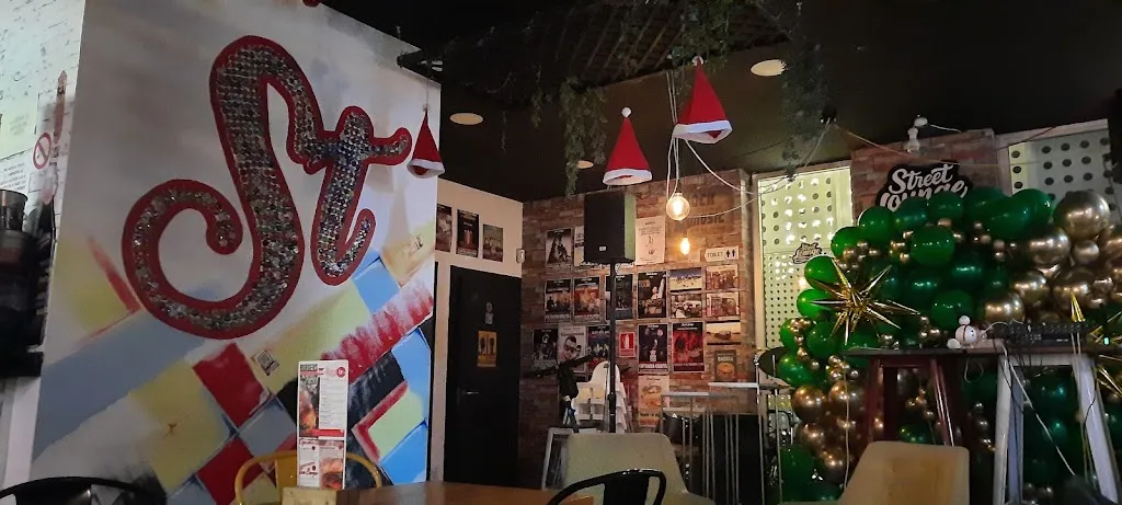 Jesus Sanchez_Street Lounge_Paracuellos_review