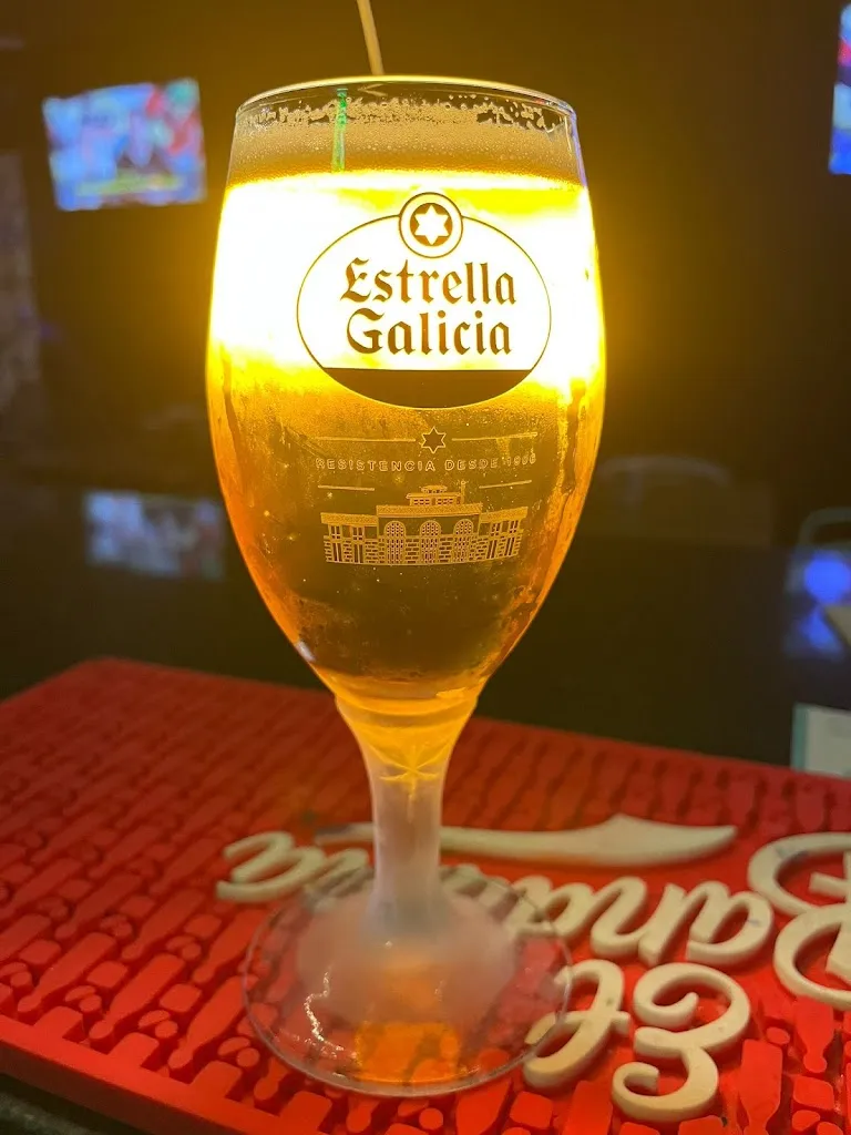 Monica Fossi_Street Lounge_Paracuellos_review