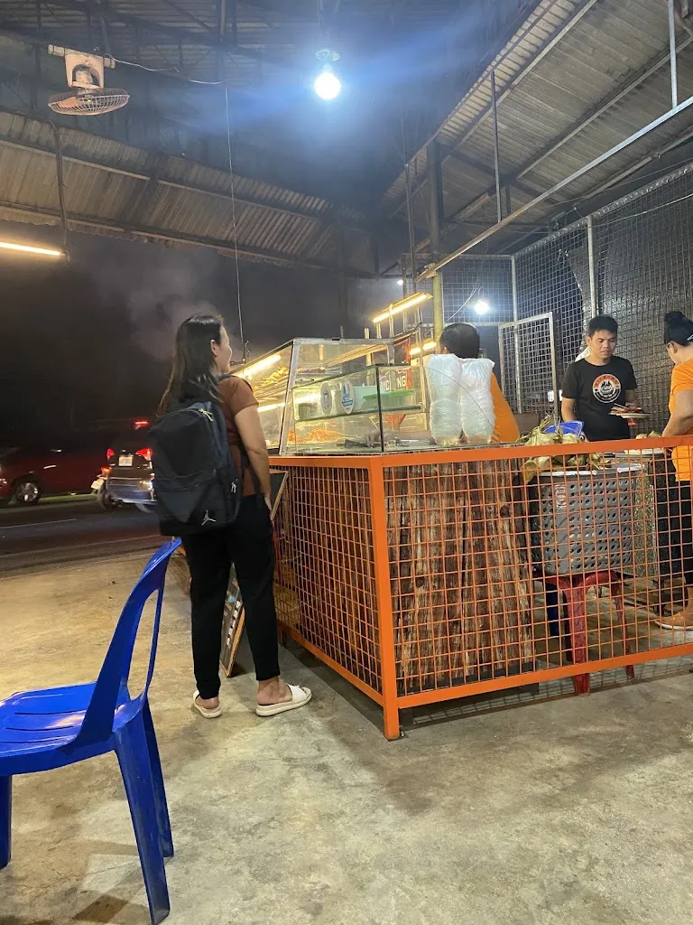 Michael Amaleona_Dickong's Halo-Halo and Barbeque_Minglanilla_recensione