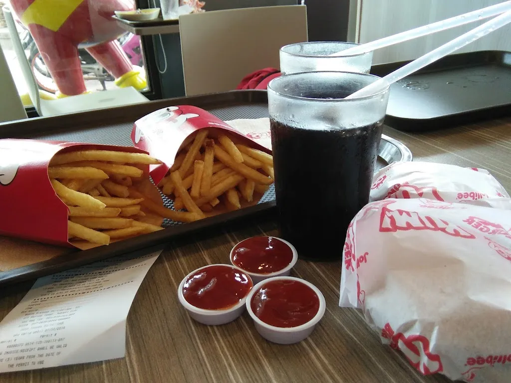 Menu_Jollibee_Minglanilla_image_7