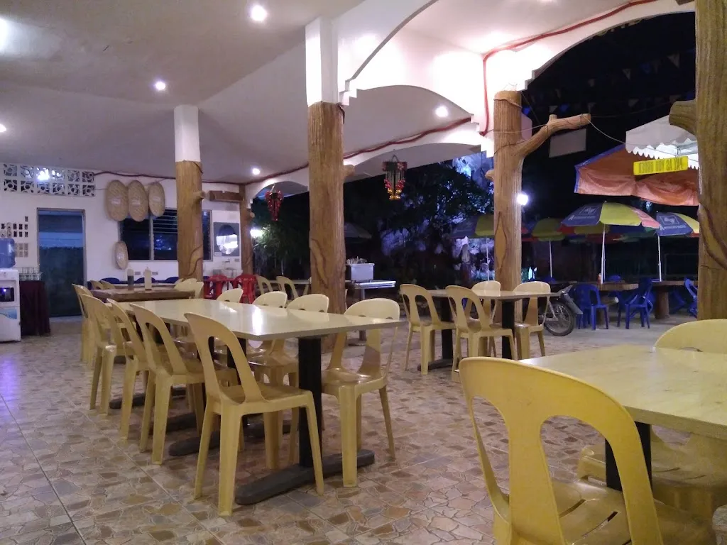 Bernadette's Lechon_Minglanilla_slider_image_2