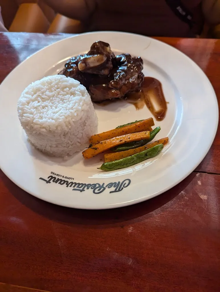 Justin Hull_Lloyd's Coffee_Minglanilla_review