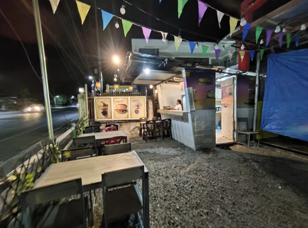 G.M._Kifel's Burger, Halo-halo and Pizza_Minglanilla_review