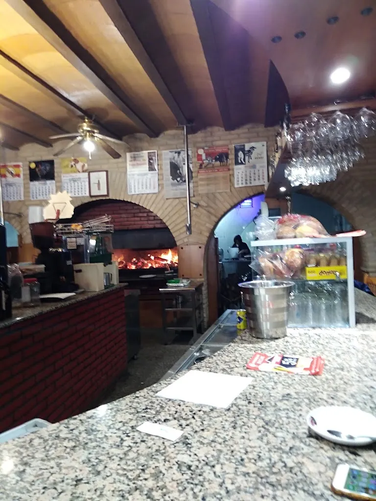 Allan Smith_Hostal Restaurante Juan Antonio_Sisante_review