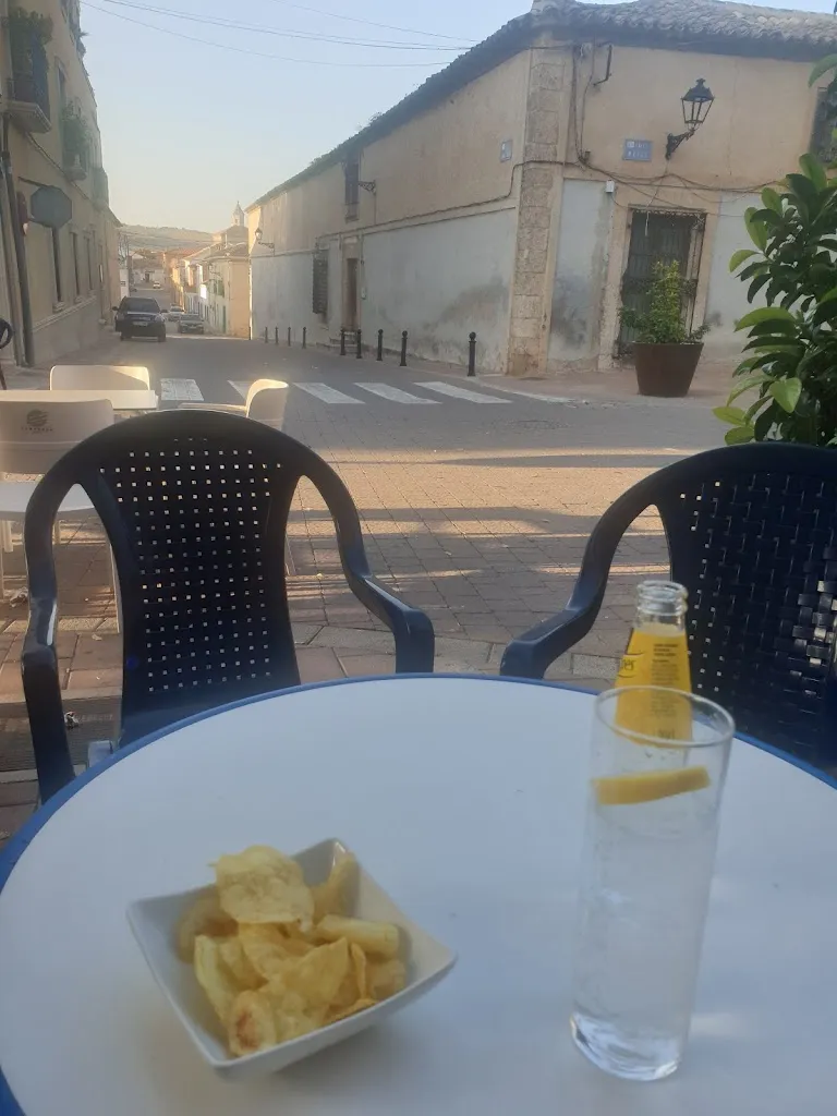 Pub Hoppy restaurant in Sisante