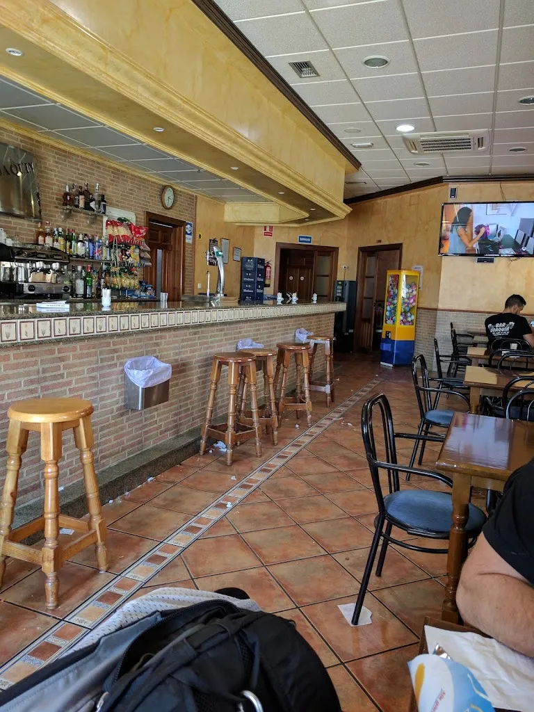 Bar Joaquin_Tresjuncos_slider_image_1