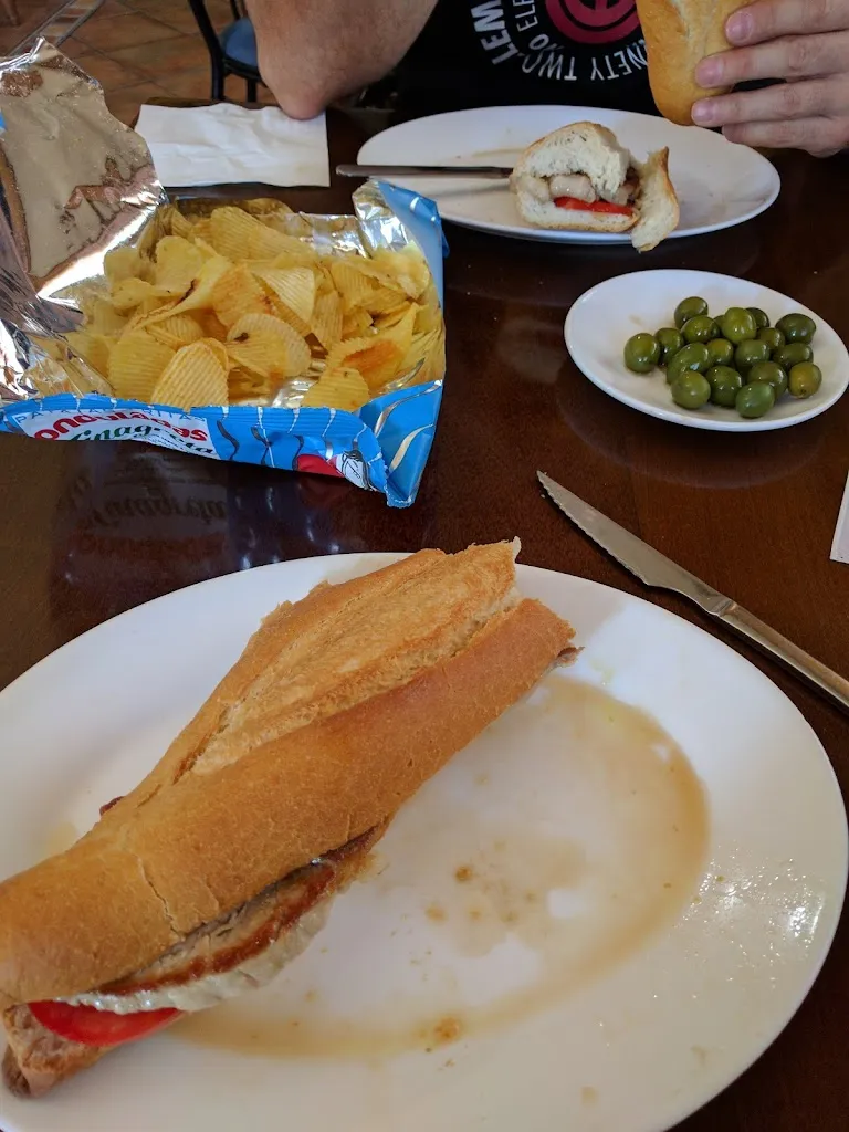 Bar Joaquin_Tresjuncos_slider_image_3