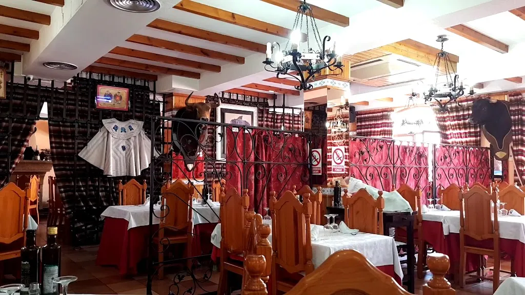 Restaurant Hotel Flor de la Mancha_Roda La_slider_image_2