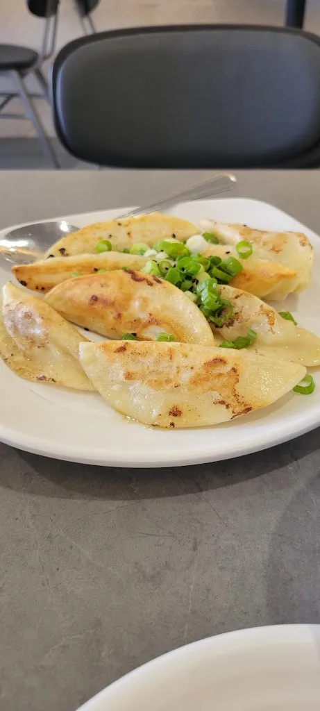 Karen Rivera_Min's Dumpling San Clemente_San Clemente_review