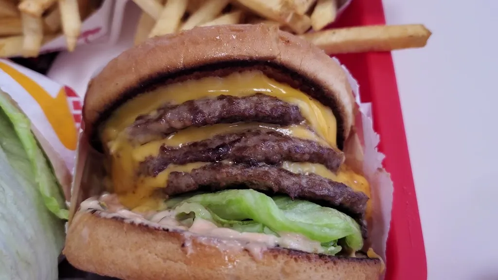Czar Fonzarelli_In-N-Out Burger_San Clemente_review