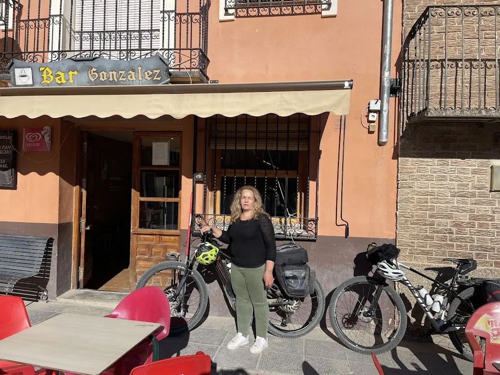 Bar González - Bar de Valle y Esther_Valdeolivas_slider_image_2