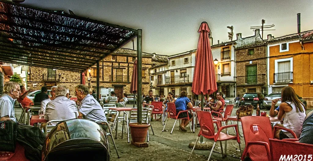 Bar Martín. restaurant in Valdeolivas