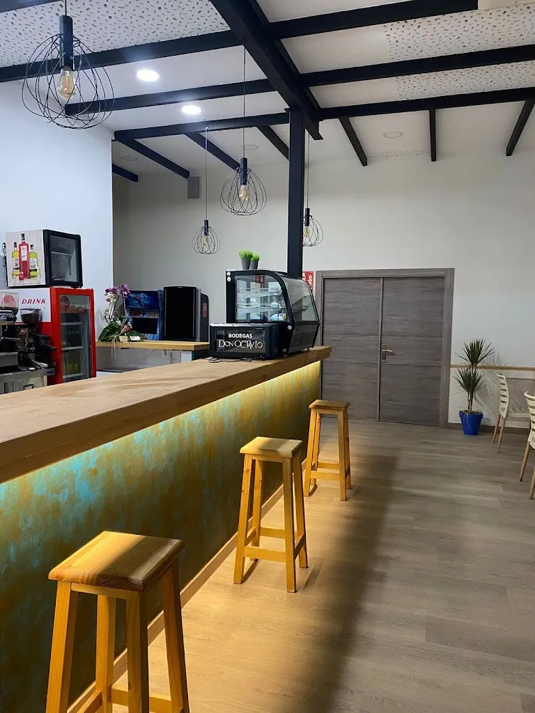 Ca la Jose CAFÉ & BAR. ristorante a Villagarcía del Llano