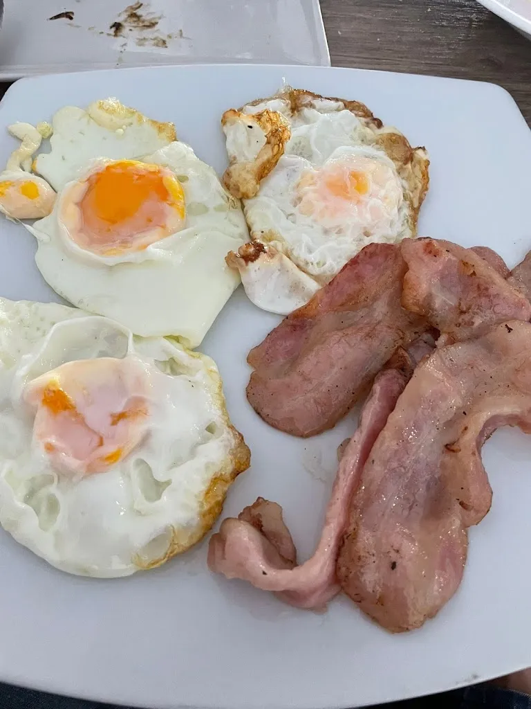 Ivan Romano_Bar la cabra_Villamayor de Santiago_review