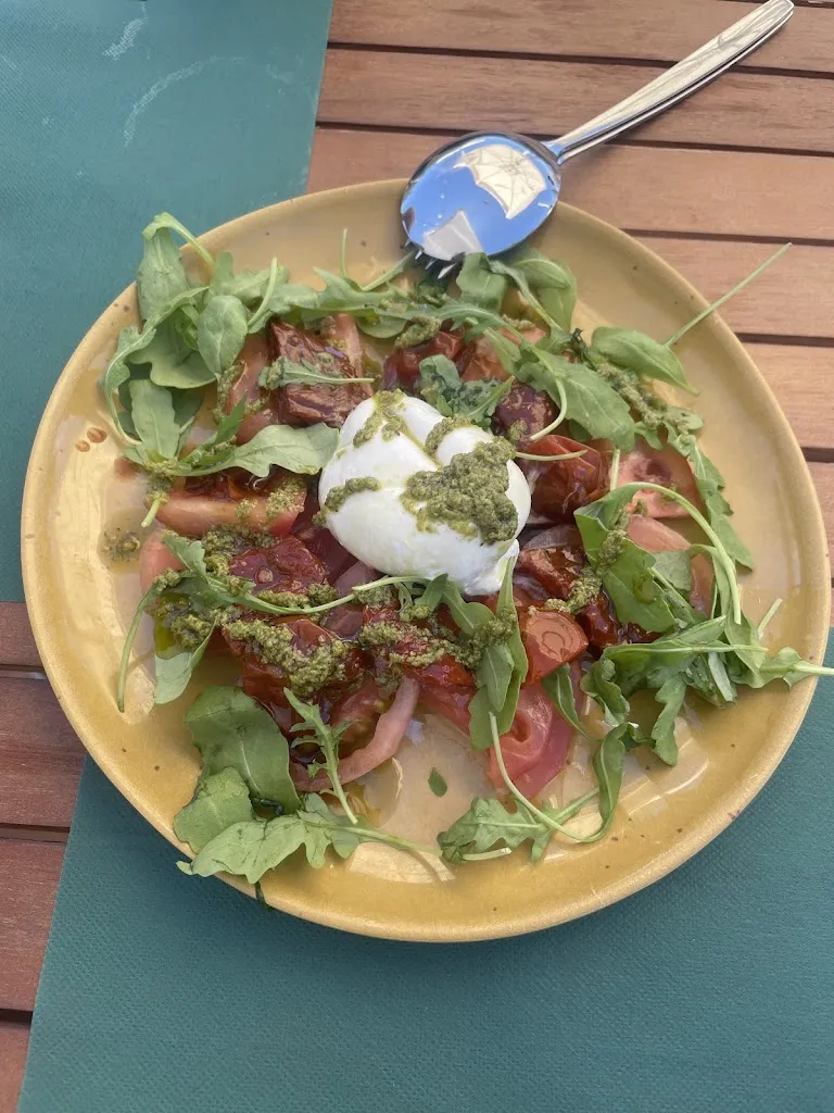 Hilal Bayar_Las Terrazas de Pino Alto_Valdemorillo de la Sierra_review