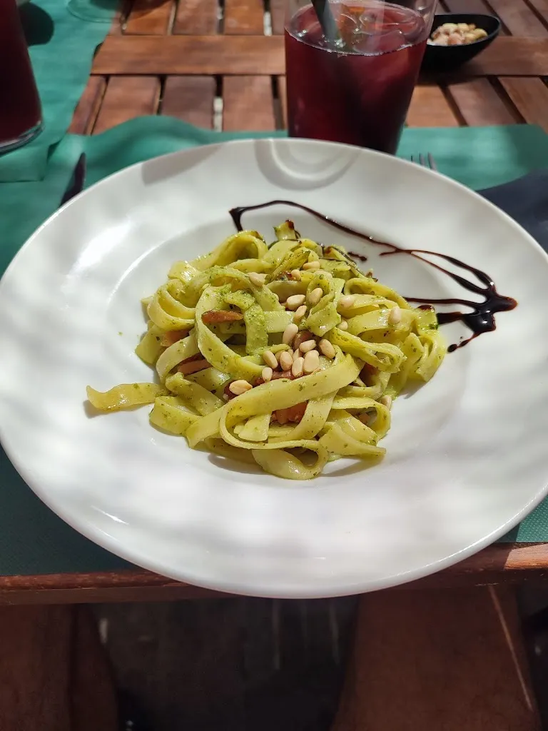 Álvaro Osuna_Las Terrazas de Pino Alto_Valdemorillo de la Sierra_review