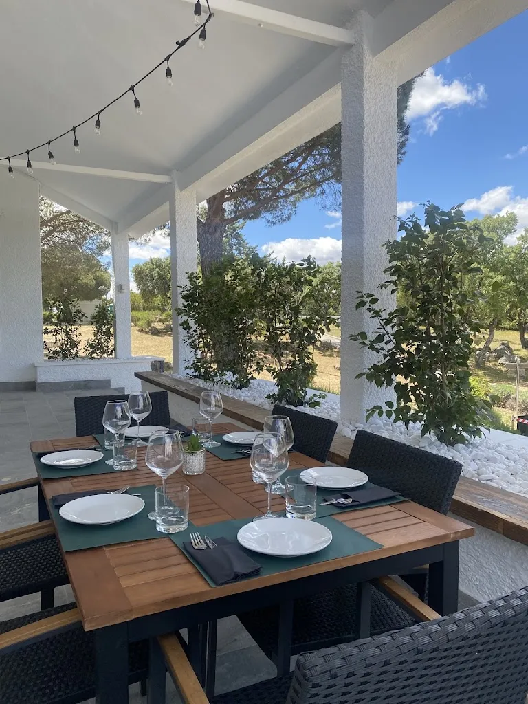 Las Terrazas de Pino Alto_Valdemorillo de la Sierra_slider_image_1