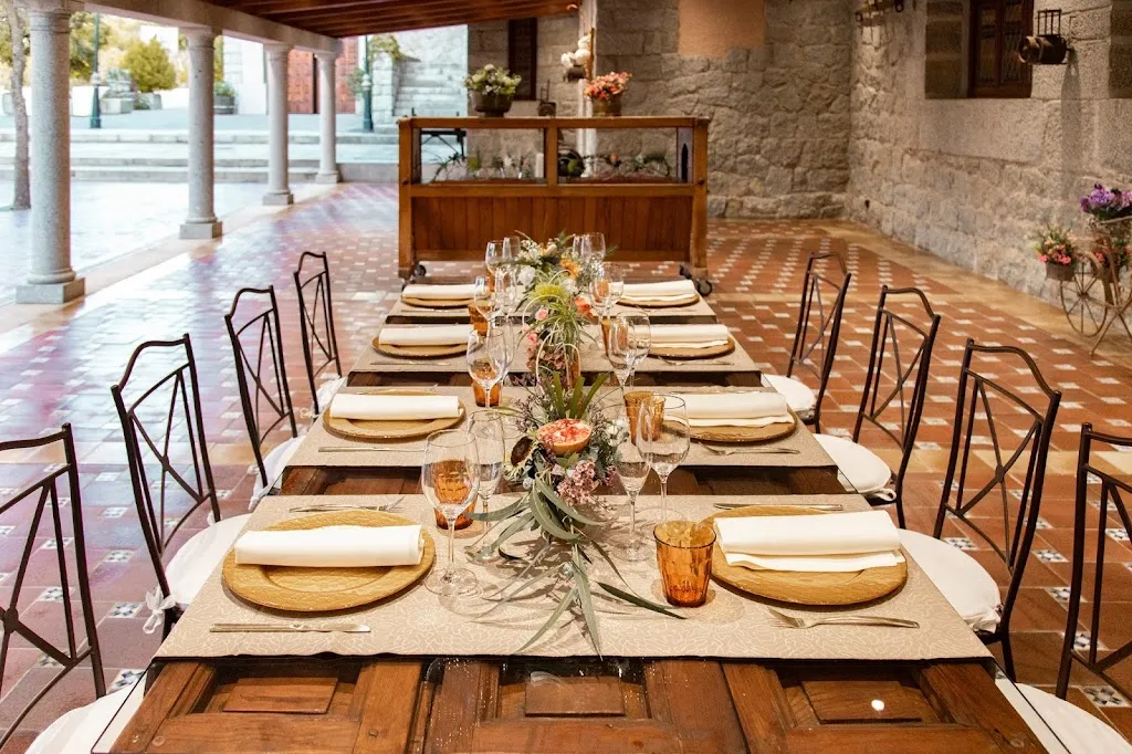 Fogón de la Casona restaurant in Valdemorillo de la Sierra