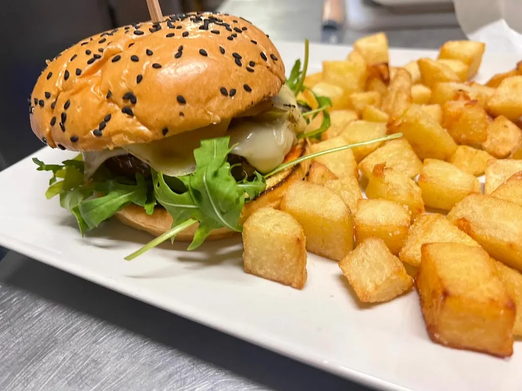 Bar el caño_Valdemorillo de la Sierra_slider_image_3