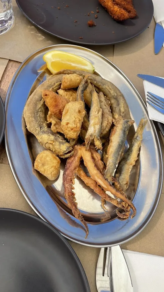 Menu_SAL Y PICA ``ᵀᵉʳʳᵃᶻᵃ • ᴿᵉˢᵗᵃᵘʳᵃⁿᵗᵉ • ᴮᵃʳ``_Valdemorillo de la Sierra_image_8