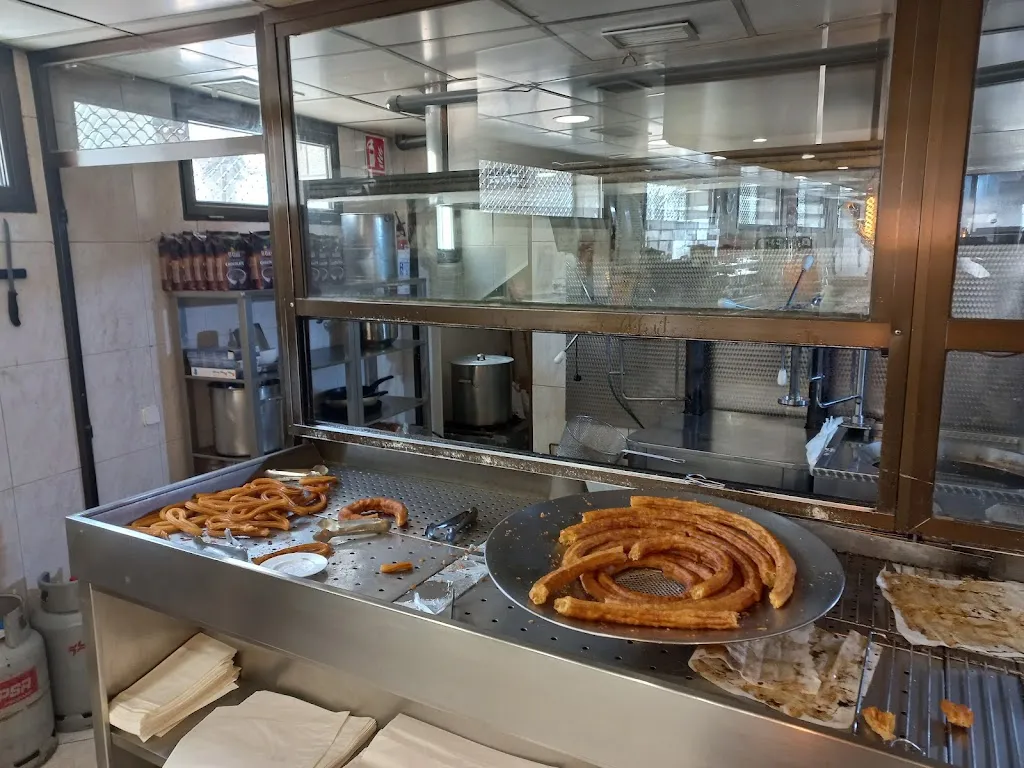 Churrería La Original. Valdemorillo restaurant in Valdemorillo de la Sierra