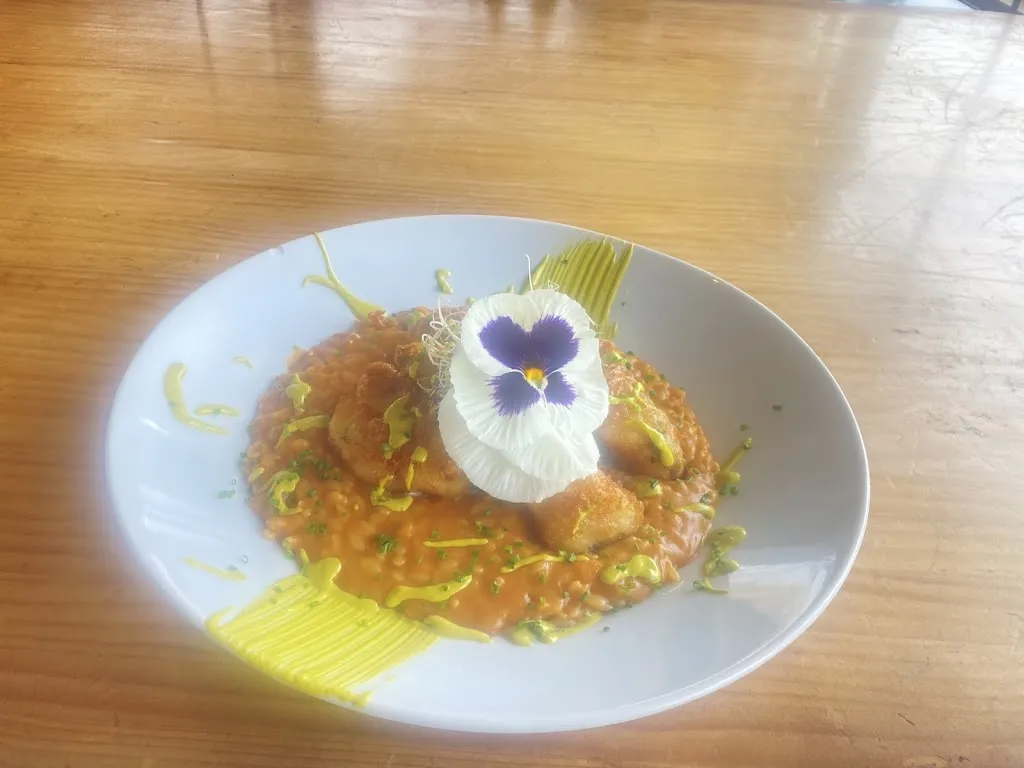 Tipico Gastrobar & Club Social_Valdemorillo de la Sierra_slider_image_3