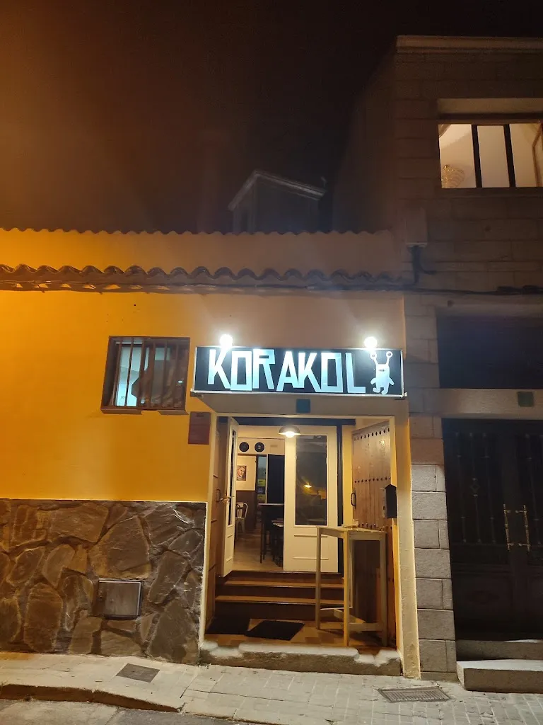 Korakol Burger Bar restaurant in Valdemorillo de la Sierra
